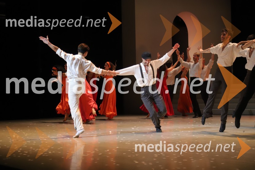  Yuya Omaki, baletni solist;  Davide Buffone, baletni plesalecPremiera baleta Grk Zorba v SNG Maribor