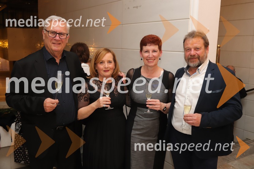  Milan Razdevšek, nekdanji direktor Zavoda za turizem Maribor;  Bojana Razdevšek;  ... ;  ... Premiera baleta Grk Zorba v SNG Maribor