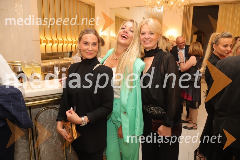  Ines Bukovič, notarka;  Maša Podkonjak Korošec, odvetnica;  Bernarda Lesjak Premiera baleta Grk Zorba v SNG Maribor