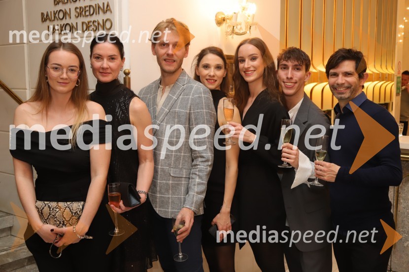  ... ;  ... ;  Sytze Jan Luske, baletni plesalec;  ... ;  ... ;  Maro Vranaričič, baletni plesalec;  Mircea Golescu, baletni plesalecPremiera baleta Grk Zorba v SNG Maribor