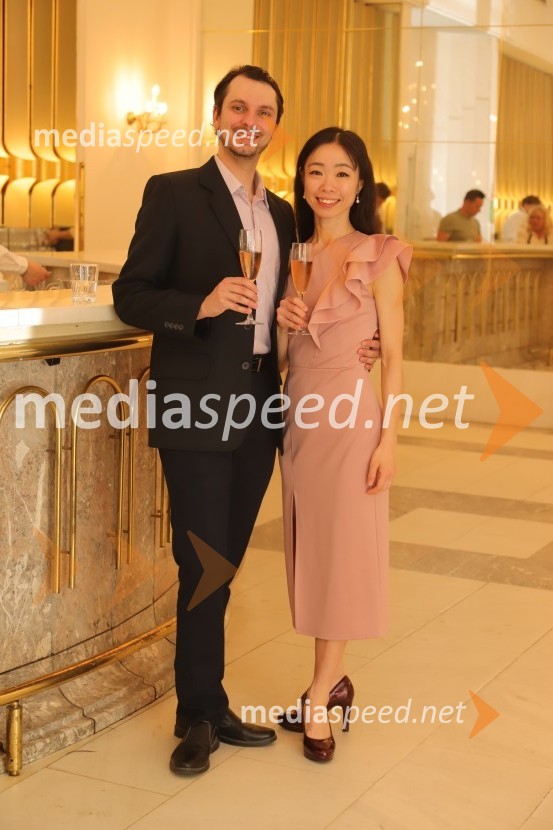  ... ;  Satomi Netsu, baletna plesalkaPremiera baleta Grk Zorba v SNG Maribor