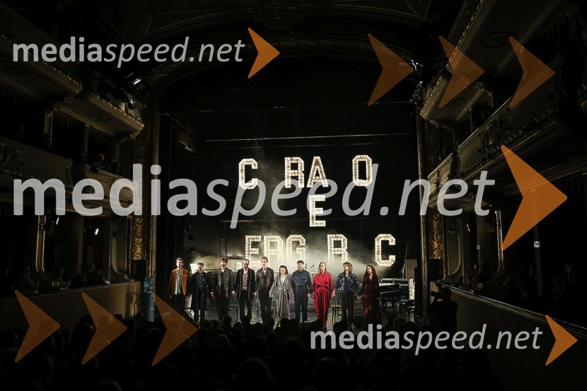  Gašper Lovrec, igralec;  Rok Vihar, igralec;  Domen Novak, igralec ;  Uroš Fürst, igralec;  Jure Henigman, igralec;  Tina Vrbnjak, igralka;  Benjamin Krnetić, igralec;  Nina Valič, igralka, pisateljica;  Klemen Janežič, igralec, koreograf;  Saša Pavlin Stošić, igralkaCyrano de Bergerac, premiera v SNG Drama Ljubljana