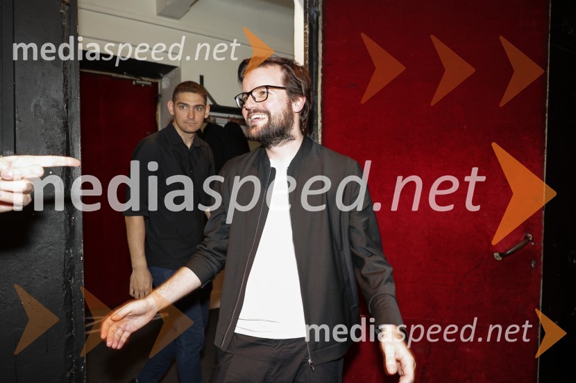  Tin Grabnar, režiserCyrano de Bergerac, premiera v SNG Drama Ljubljana