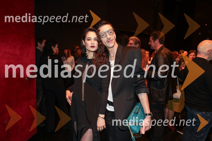  Saša Pavlin Stošić, igralka;  Matjaž Plošinjak, modni oblikovalecCyrano de Bergerac, premiera v SNG Drama Ljubljana