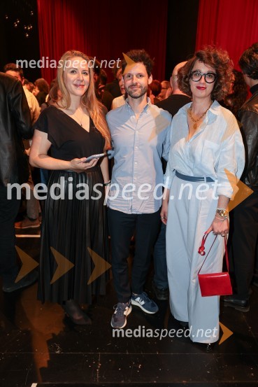  Barbara Svetek, vodja službe za marketing SNG Drama Ljubljana;  ... ;  ... Cyrano de Bergerac, premiera v SNG Drama Ljubljana