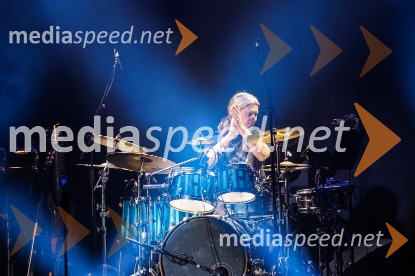  Žiga Kožar, bobnar, ReCoverTradicionalni koncert MGL&AGRFT v Kino Šiška