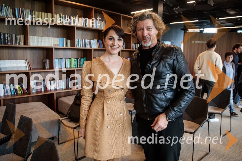  Maruša Kobal, PR RTV Slovenija;  Renato Zanella, umetniški direktor ljubljanskega baletaNovinarska konferenca pevke Raiven pred koncertom v Cankarjevem domu in odhodom na Pesem Evrovizije