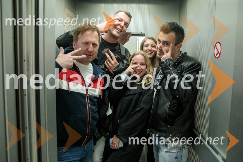  ... ;  Jan Vehar, novinar;  Metka Dolanc, novinarka;  Petra Ceglar, pevka;  Omar Naber, glasbenikNovinarska konferenca pevke Raiven pred koncertom v Cankarjevem domu in odhodom na Pesem Evrovizije