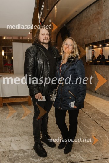  Aljaž Novak;  Marjana PavšičNajboljša evropska predstava, premiera v SNG Nova Gorica