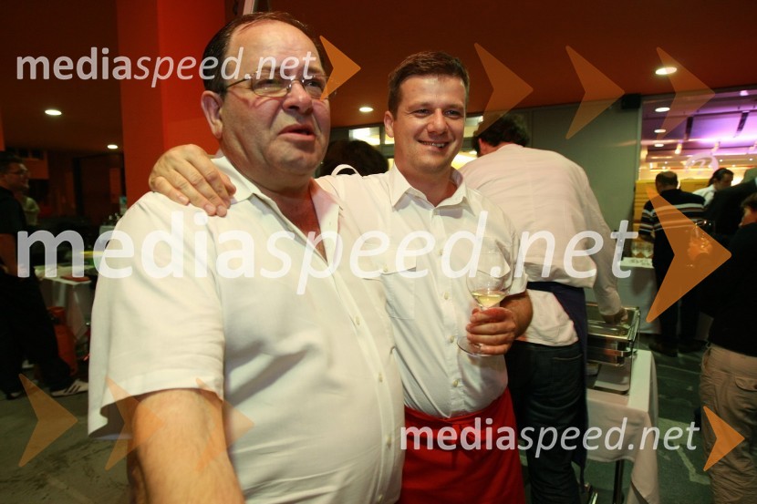 Ignac Rajh, gostilničar iz Bakovcev in Damir Pintarič, gostilna RajhMednarodna nogometna tekma med vinsko reprezentanco Slovenije in vinsko reprezentanco Nemčije