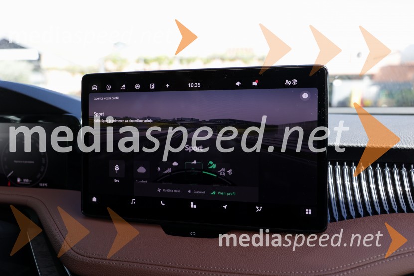 Škoda Superb, slovenska predstavitev 4. generacije