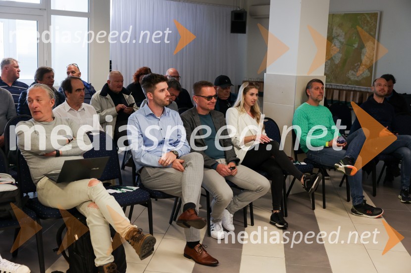 Škoda Superb, slovenska predstavitev 4. generacije