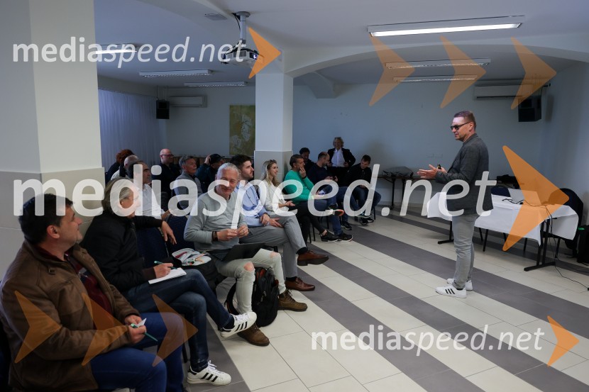 Škoda Superb, slovenska predstavitev 4. generacije