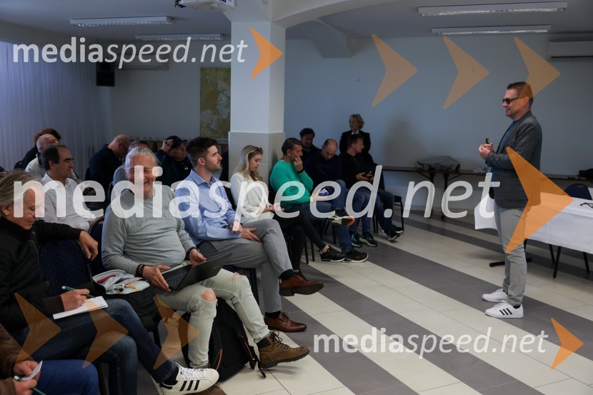 Škoda Superb, slovenska predstavitev 4. generacije