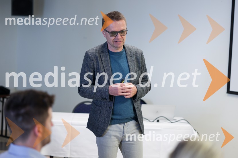 Škoda Superb, slovenska predstavitev 4. generacije