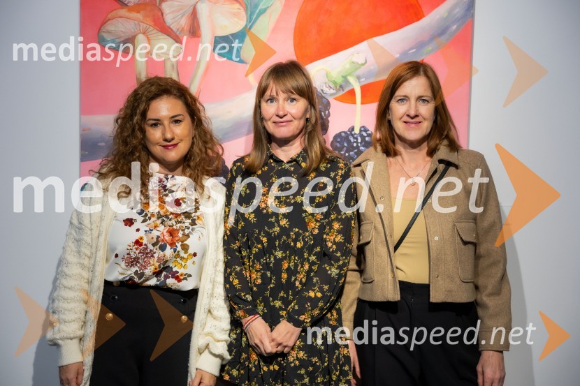   Svetlana Almaš, vodja marketinga in komunikacij zavarovalnice Generali;  Barbara Kastelec, akademska slikarka;  Mateja Prinčič, vodja odnosov z javnostmi, GeneraliOdprtje razstave Barbare Kastelec: Gobe, hrana bogov v Generali galeriji