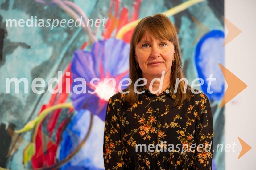  Barbara Kastelec, akademska slikarkaOdprtje razstave Barbare Kastelec: Gobe, hrana bogov v Generali galeriji