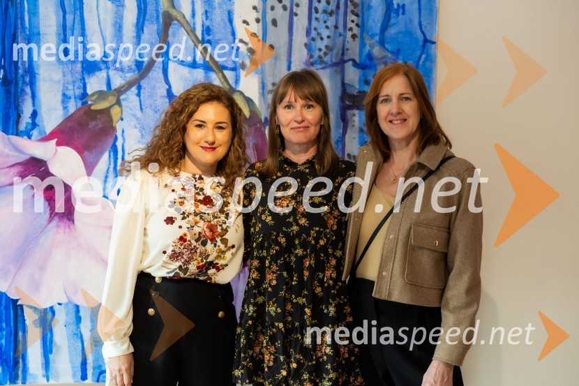   Svetlana Almaš, vodja marketinga in komunikacij zavarovalnice Generali;  Barbara Kastelec, akademska slikarka;  Mateja Prinčič, vodja odnosov z javnostmi, GeneraliOdprtje razstave Barbare Kastelec: Gobe, hrana bogov v Generali galeriji