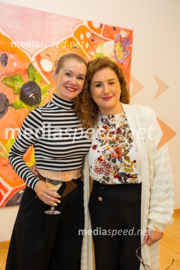  ... ;   Svetlana Almaš, vodja marketinga in komunikacij zavarovalnice GeneraliOdprtje razstave Barbare Kastelec: Gobe, hrana bogov v Generali galeriji