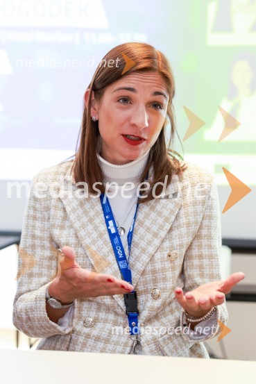 dr. Valentina Franca, strokovnjakinja za področje delovnega pravaTOP dogodek v okviru 11. karierne tržnice Univerze v Mariboru