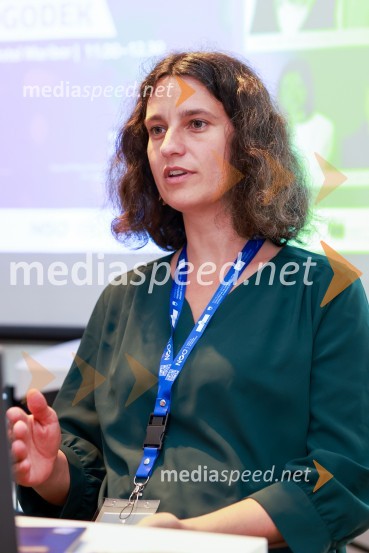  Špela Poklukar,  strokovnjakinja za umetno inteligenco; specialistka strojnega učenjaTOP dogodek v okviru 11. karierne tržnice Univerze v Mariboru