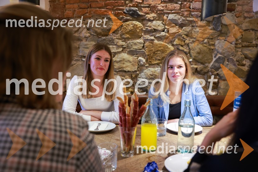  ... ;  Petja  KlojčnikTOP dogodek v okviru 11. karierne tržnice Univerze v Mariboru