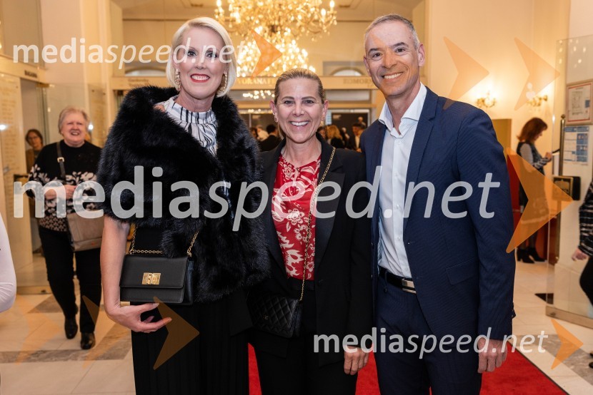  Petra Juvančič, izvršna direktorica, Združenje Manager;  Patricia  Koren Vilčnik, marketing, Press Clipping;  Boštjan Vilčnik, direktor, podjetje Press ClippingManagerski večer v SNG Maribor