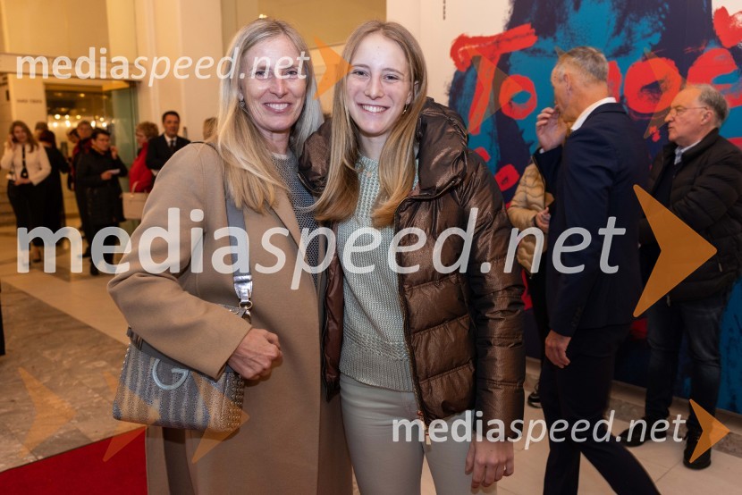  Bojana Hedžet, zobozdravnica;  Ana Julija AžnohManagerski večer v SNG Maribor