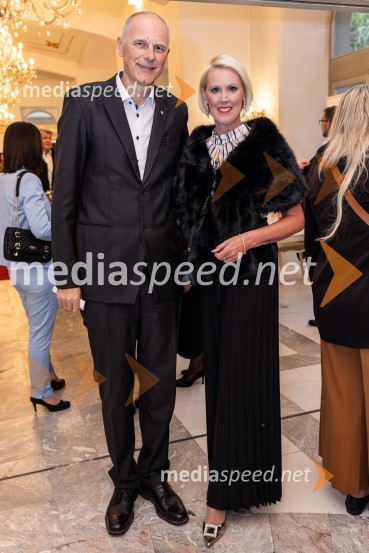 dr. Iztok Seljak, predsednik, Združenje Manager;  Petra Juvančič, izvršna direktorica, Združenje ManagerManagerski večer v SNG Maribor