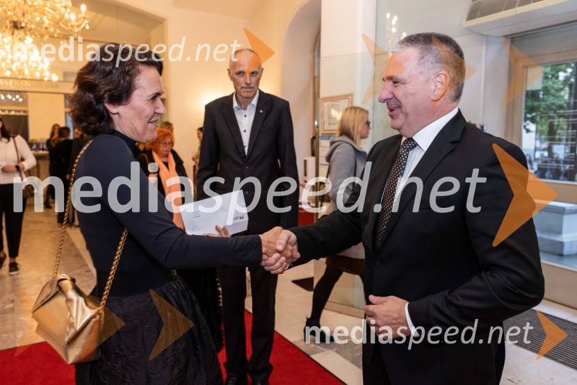  Andrea Volenik, direktorica, Volenik d.o.o.;  Marko Lotrič, predsednik, Državni svetManagerski večer v SNG Maribor