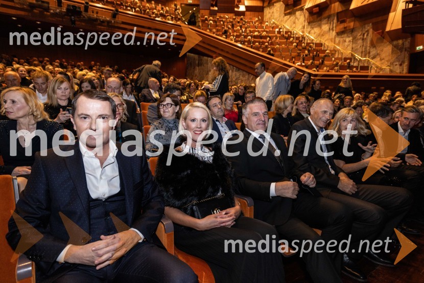  Tomaž Orešič, podpredsednik skupine Resalta;  Petra Juvančič, izvršna direktorica, Združenje Manager;  Marko Lotrič, predsednik, Državni svetManagerski večer v SNG Maribor