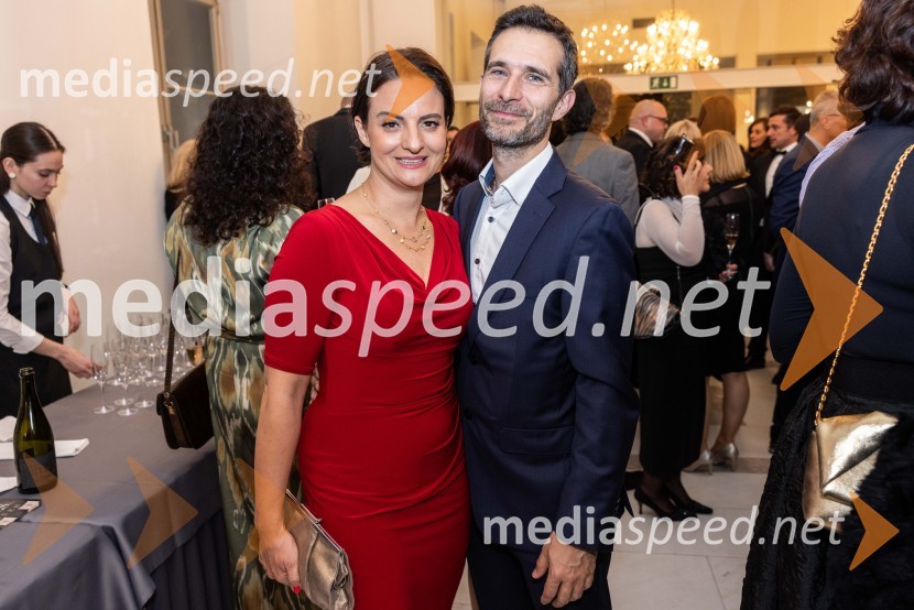  Maja Fesel Kamenik, direktorica, HRM One, d. o. o;  Jernej Fesel Kamenik, IJDManagerski večer v SNG Maribor