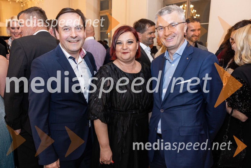  Marko Čuš, vodja komerciale in vodja prodaje gotovih kopalni-domači trg, Varis Lendava d.d.; mag. Sabina Sobočan, direktorica, Varis Lendava d.d.;  Franci Pliberšek, lastnik in generalni direktor podjetja MIK d.o.o.Managerski večer v SNG Maribor