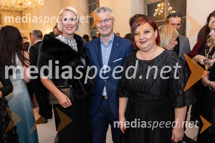  Petra Juvančič, izvršna direktorica, Združenje Manager;  Franci Pliberšek, lastnik in generalni direktor podjetja MIK d.o.o.; mag. Sabina Sobočan, direktorica, Varis Lendava d.d.Managerski večer v SNG Maribor