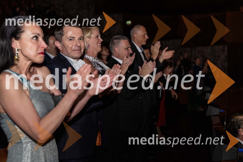  Tomaž Orešič, podpredsednik skupine Resalta;  Petra Juvančič, izvršna direktorica, Združenje ManagerManagerski večer v SNG Maribor