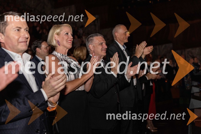  Petra Juvančič, izvršna direktorica, Združenje Manager;  Marko Lotrič, predsednik, Državni svetManagerski večer v SNG Maribor