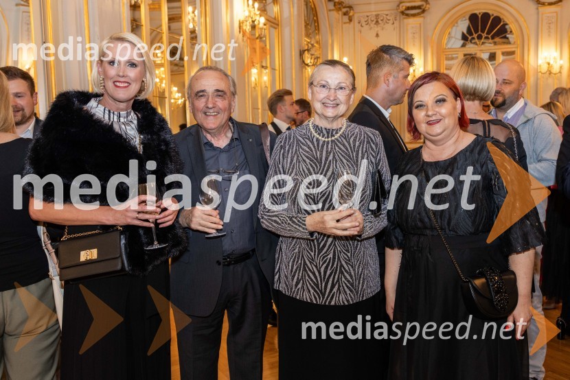  Petra Juvančič, izvršna direktorica, Združenje Manager;  ... ;  ... ; mag. Sabina Sobočan, direktorica, Varis Lendava d.d.Managerski večer v SNG Maribor