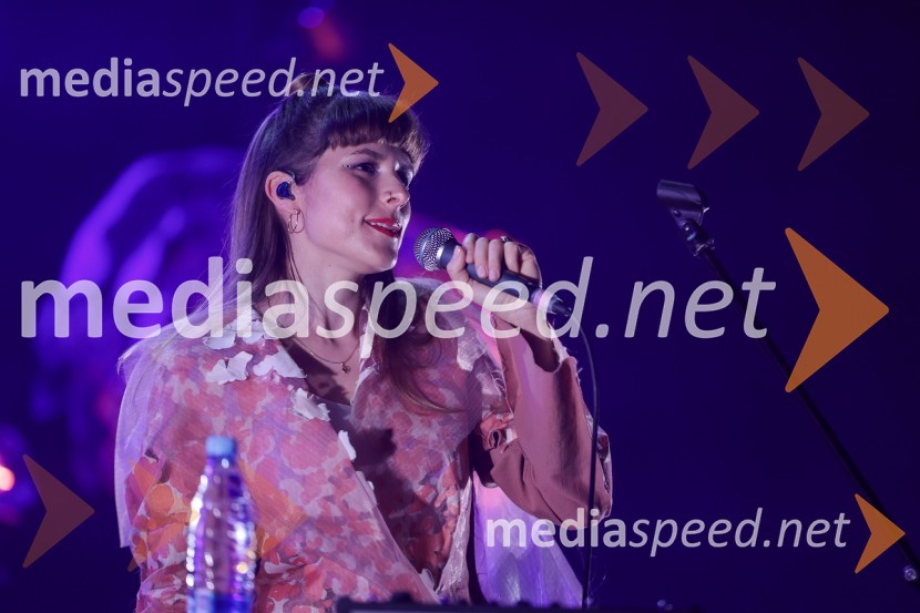  Saša Vipotnik, pevka, AKA NeomiKoncert zasedbe AKA Neomi v Kino Šiška