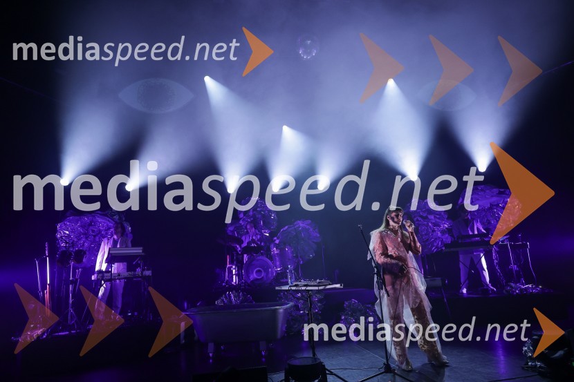  Saša Vipotnik, pevka, AKA NeomiKoncert zasedbe AKA Neomi v Kino Šiška