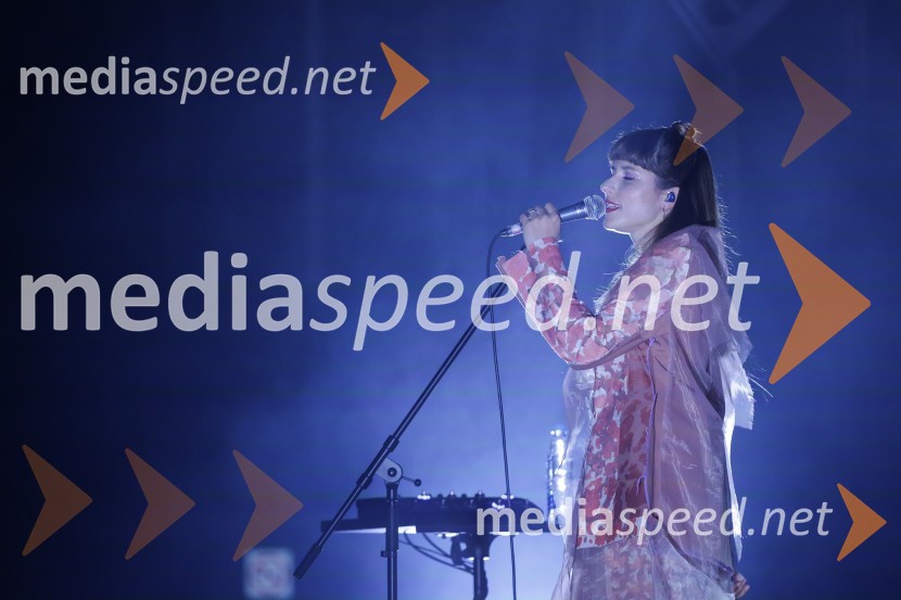  Saša Vipotnik, pevka, AKA NeomiKoncert zasedbe AKA Neomi v Kino Šiška