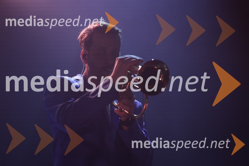 Koncert zasedbe AKA Neomi v Kino Šiška