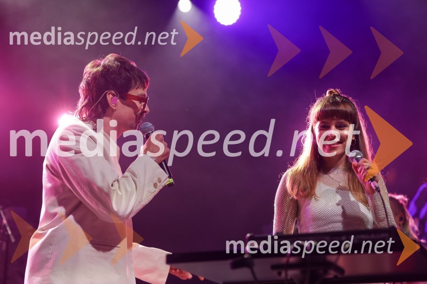  ... ;  Saša Vipotnik, pevka, AKA NeomiKoncert zasedbe AKA Neomi v Kino Šiška