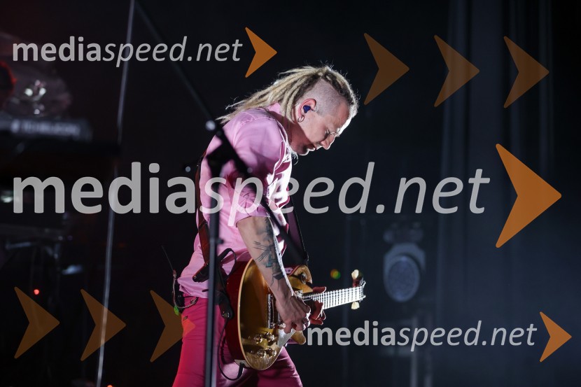  Tadej  Košir, glasbenikKoncert zasedbe AKA Neomi v Kino Šiška