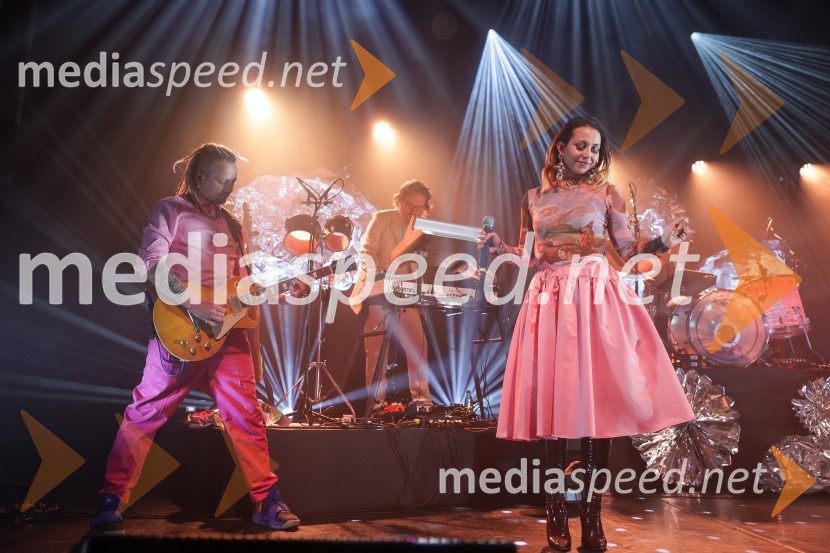  Tadej  Košir, glasbenik;  ... Koncert zasedbe AKA Neomi v Kino Šiška