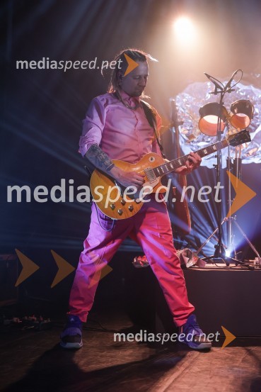  Tadej  Košir, glasbenikKoncert zasedbe AKA Neomi v Kino Šiška