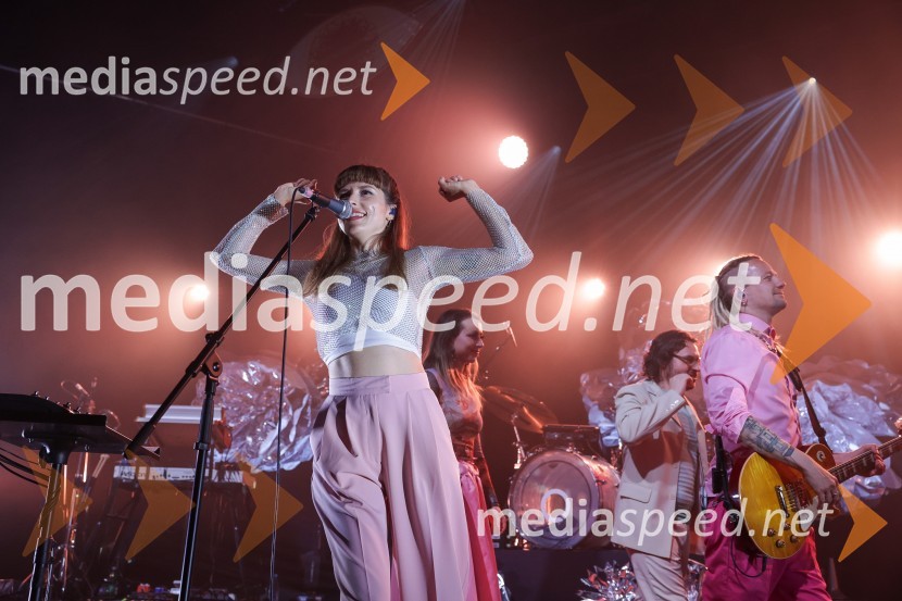  Saša Vipotnik, pevka, AKA NeomiKoncert zasedbe AKA Neomi v Kino Šiška