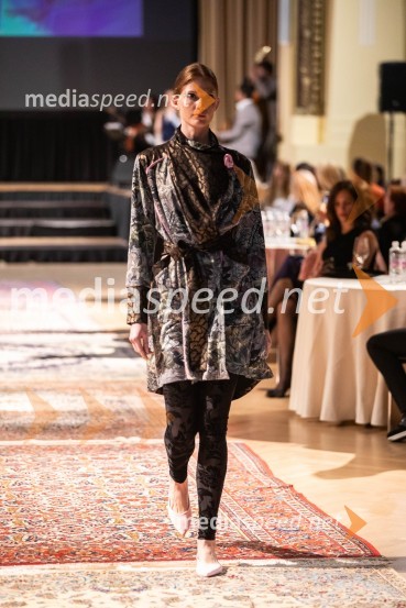 Modna revija oblikovalcev zadruge Zoofa, Kdo kroji prihodnost