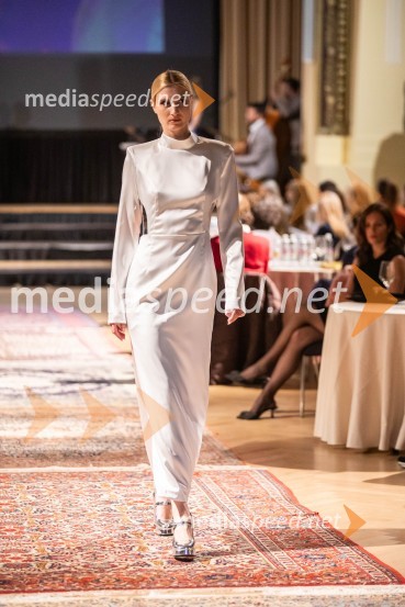  Anita Švajger, 1. spremljevalka World Top Model Slovenija 2023Modna revija oblikovalcev zadruge Zoofa, Kdo kroji prihodnost