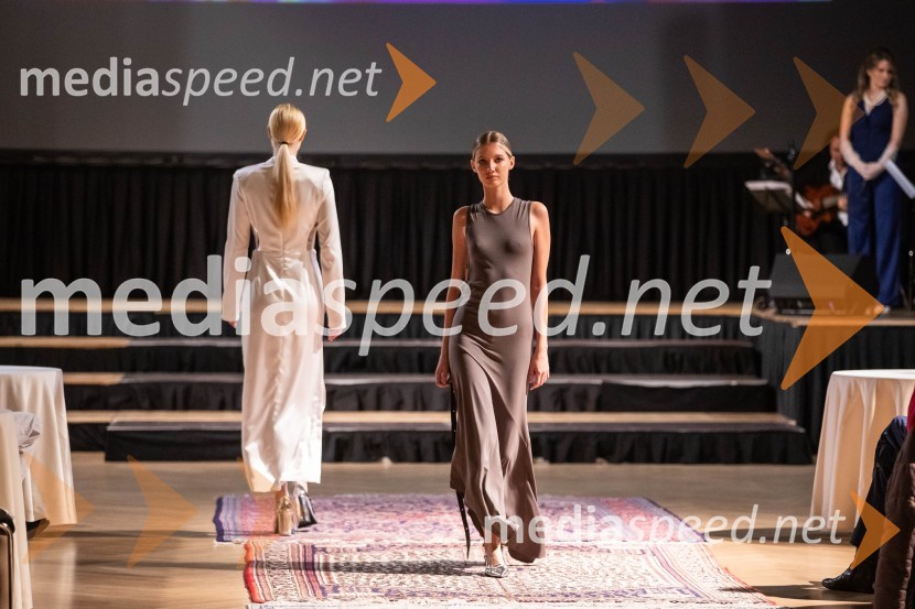 Modna revija oblikovalcev zadruge Zoofa, Kdo kroji prihodnost