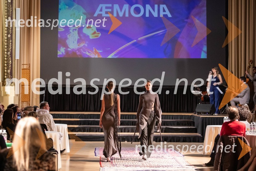  Maša FermeModna revija oblikovalcev zadruge Zoofa, Kdo kroji prihodnost